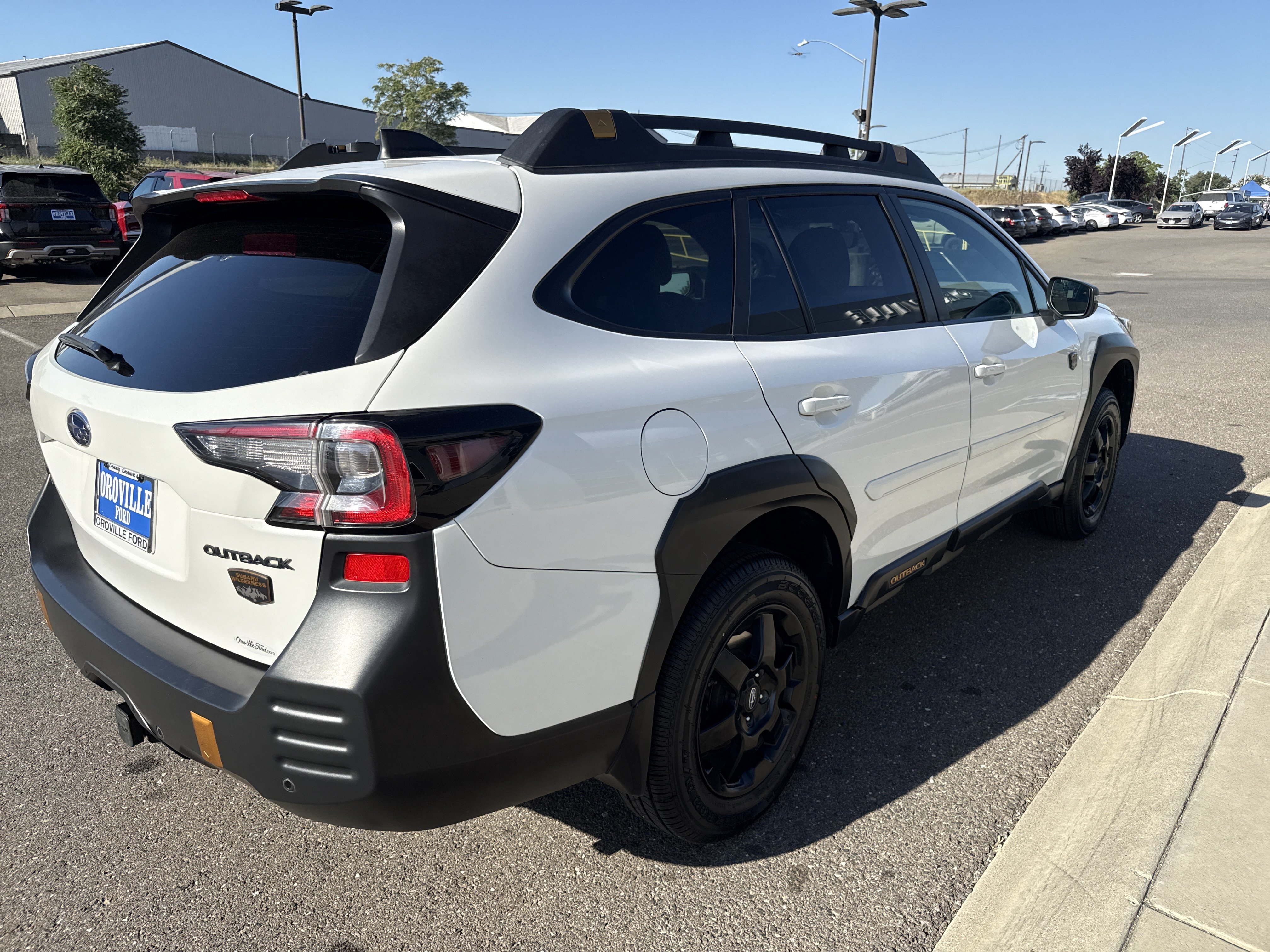Certified Used 2022 Crystal White Pearl Subaru Wilderness image 5