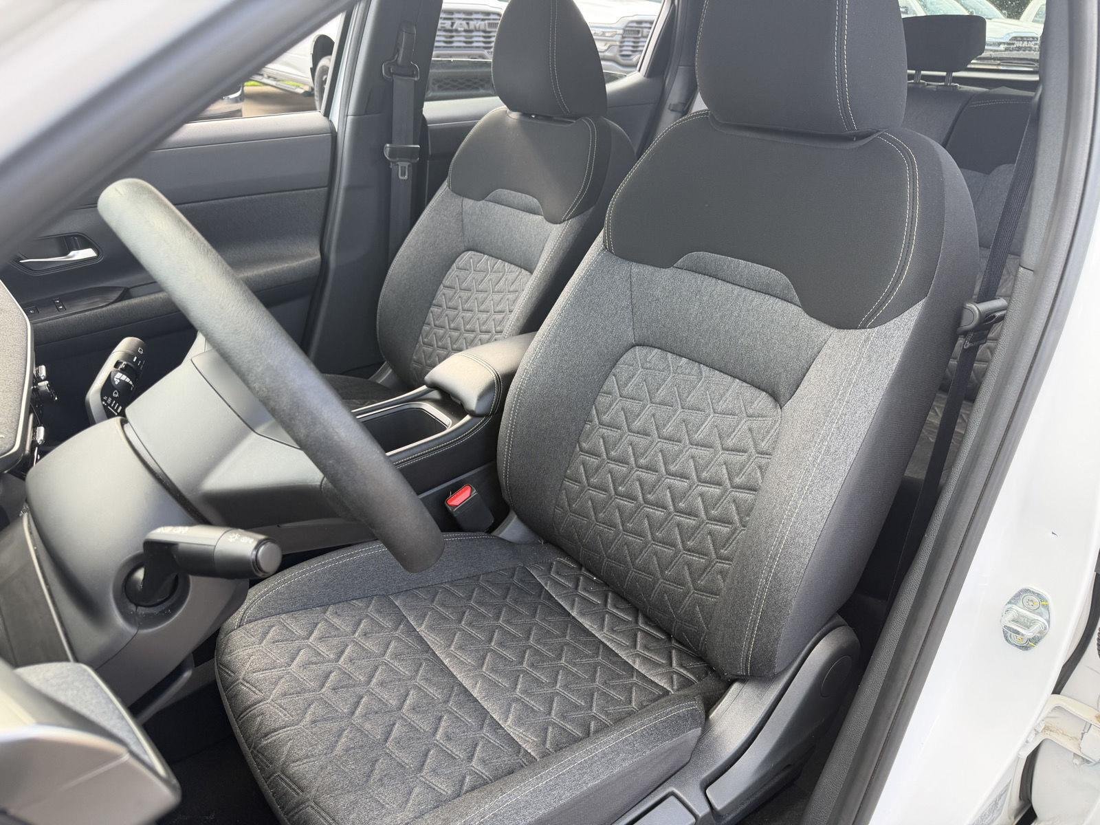 Used 2025 Fresh Powder Nissan SV image 15