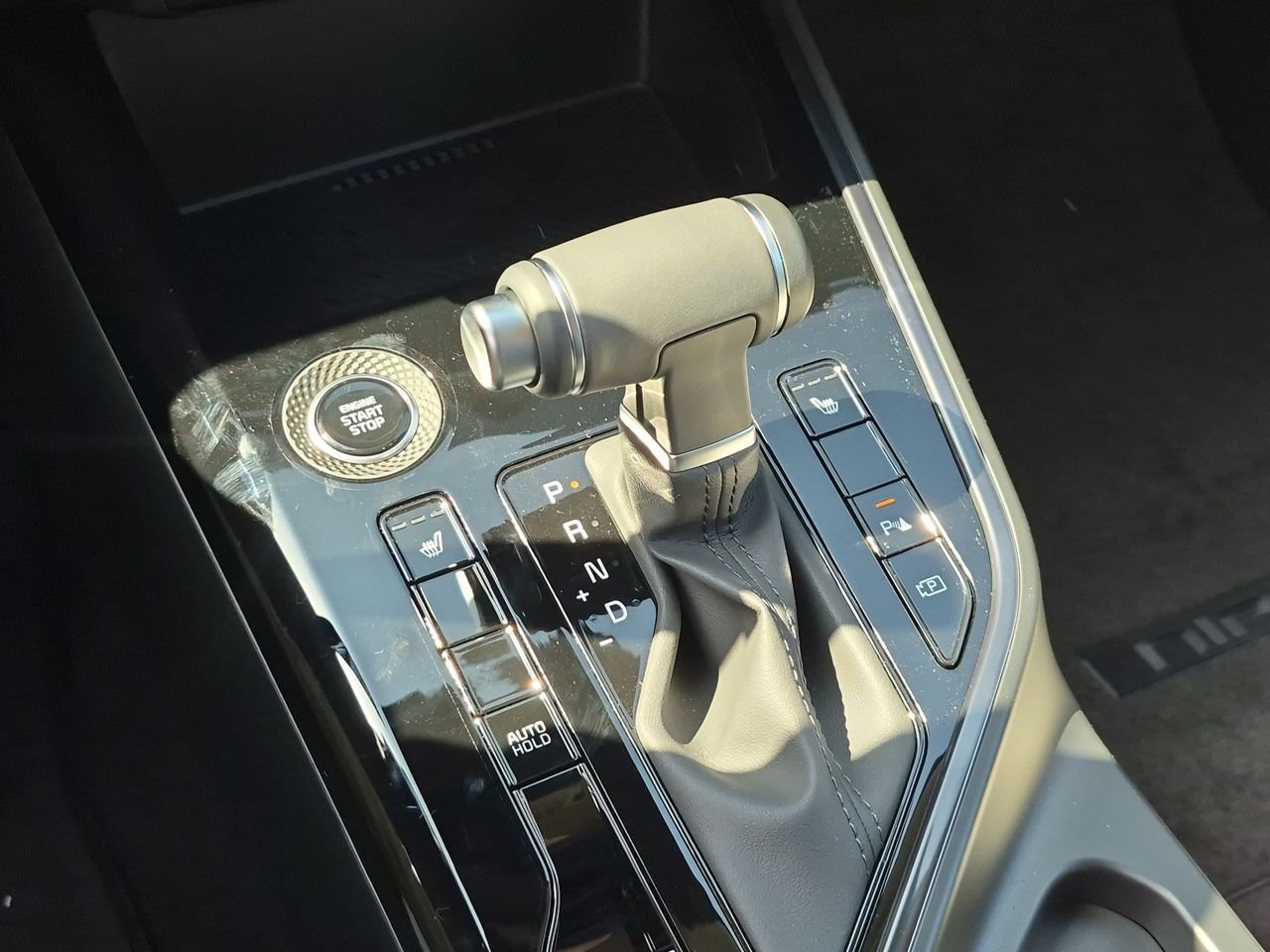 New 2026 Mineral Blue Kia EX image 16