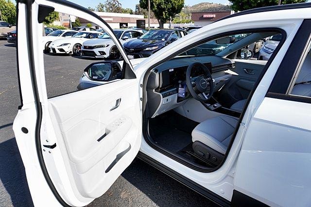 New 2026 White Hyundai SEL Premium FWD image 39