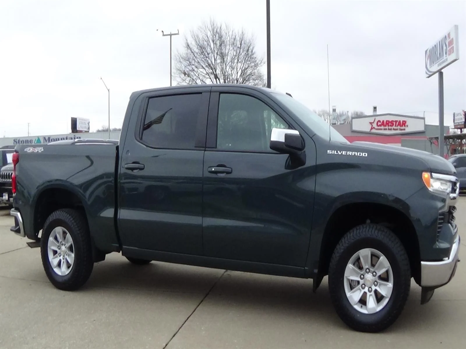 Certified Used 2025 Cypress Gray (gbd) Chevrolet LT image 5