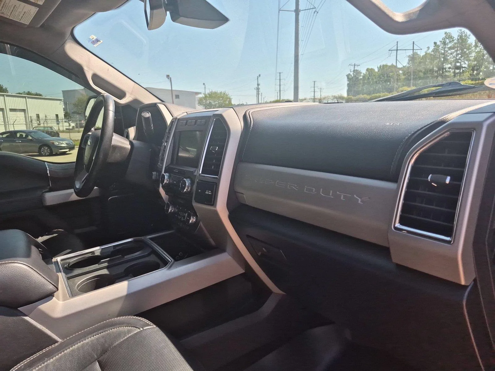 Used 2018 Stone Gray Metallic Ford LARIAT image 37