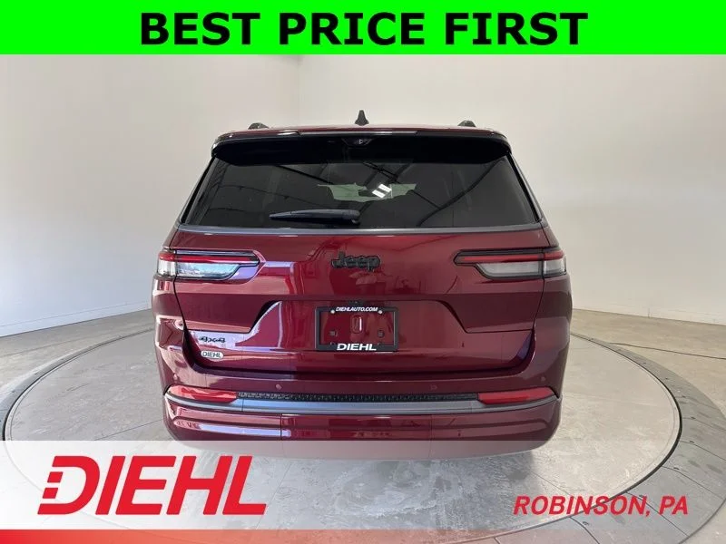 New 2026 Velvet Red Pearl-Coat Exterior Paint Jeep Limited image 6
