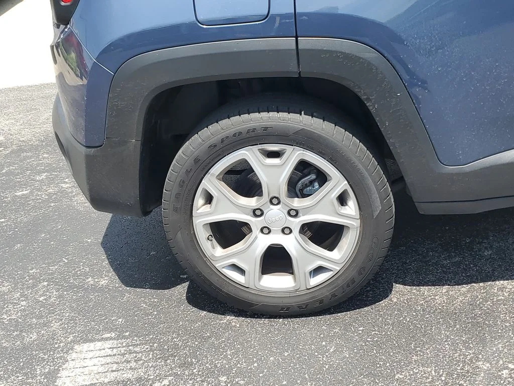 Certified Used 2022 Blue Jeep Limited image 5