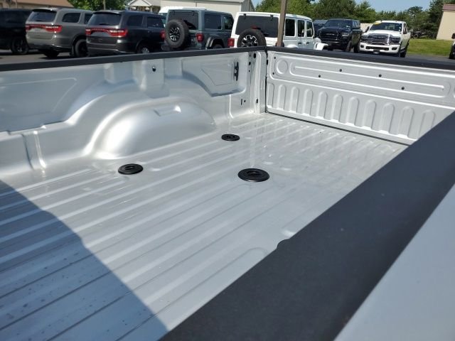 New 2026 Silver-Zynith Exterior Paint RAM Tradesman image 10