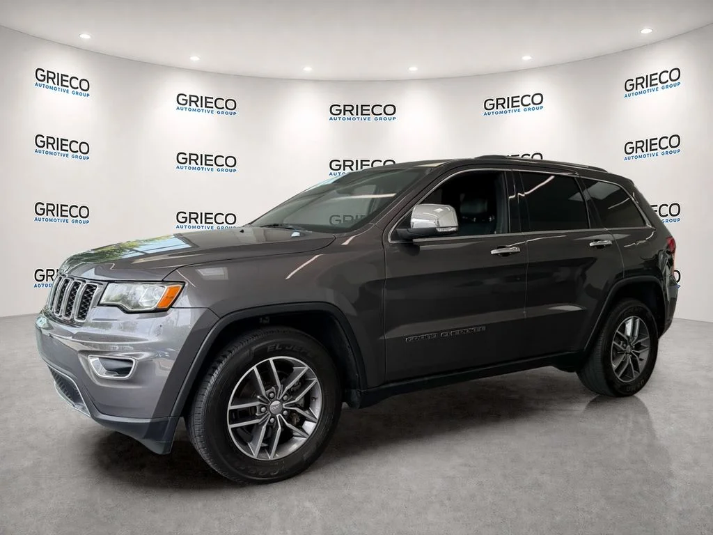 Used 2018 Gray Jeep Limited image 3