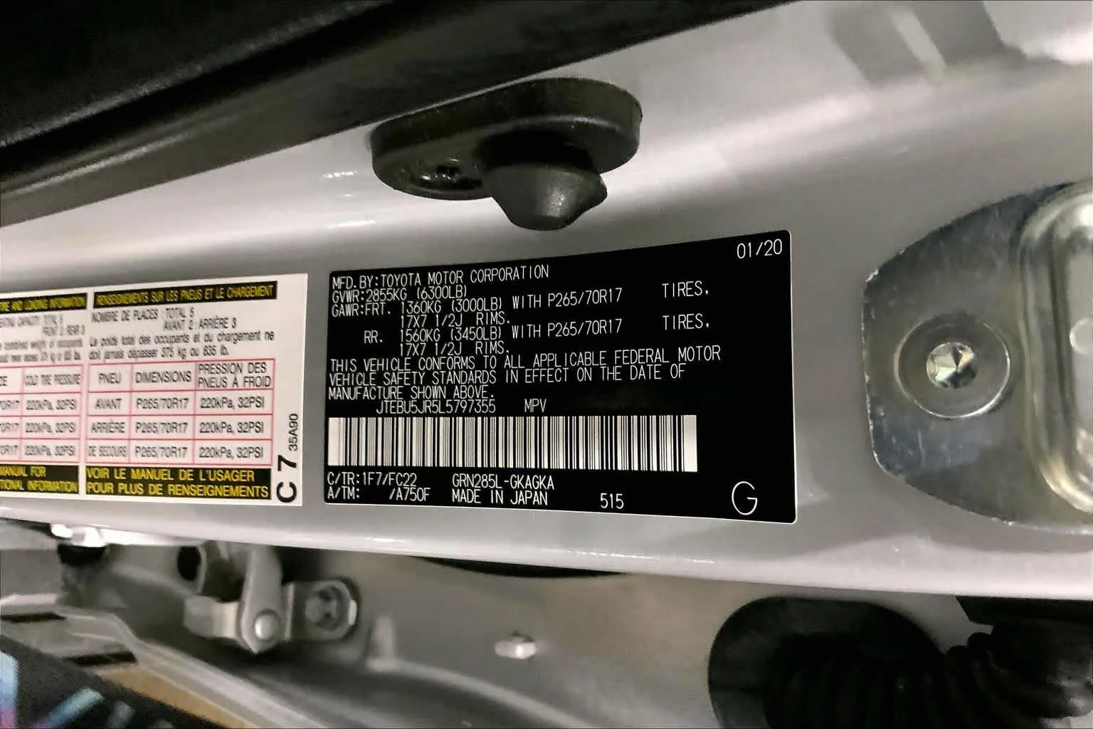 Used 2020 Classic Silver Metallic Toyota SR5 image 36