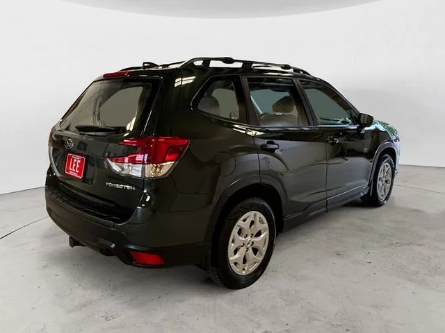 Used 2023 Green Subaru Base image 6