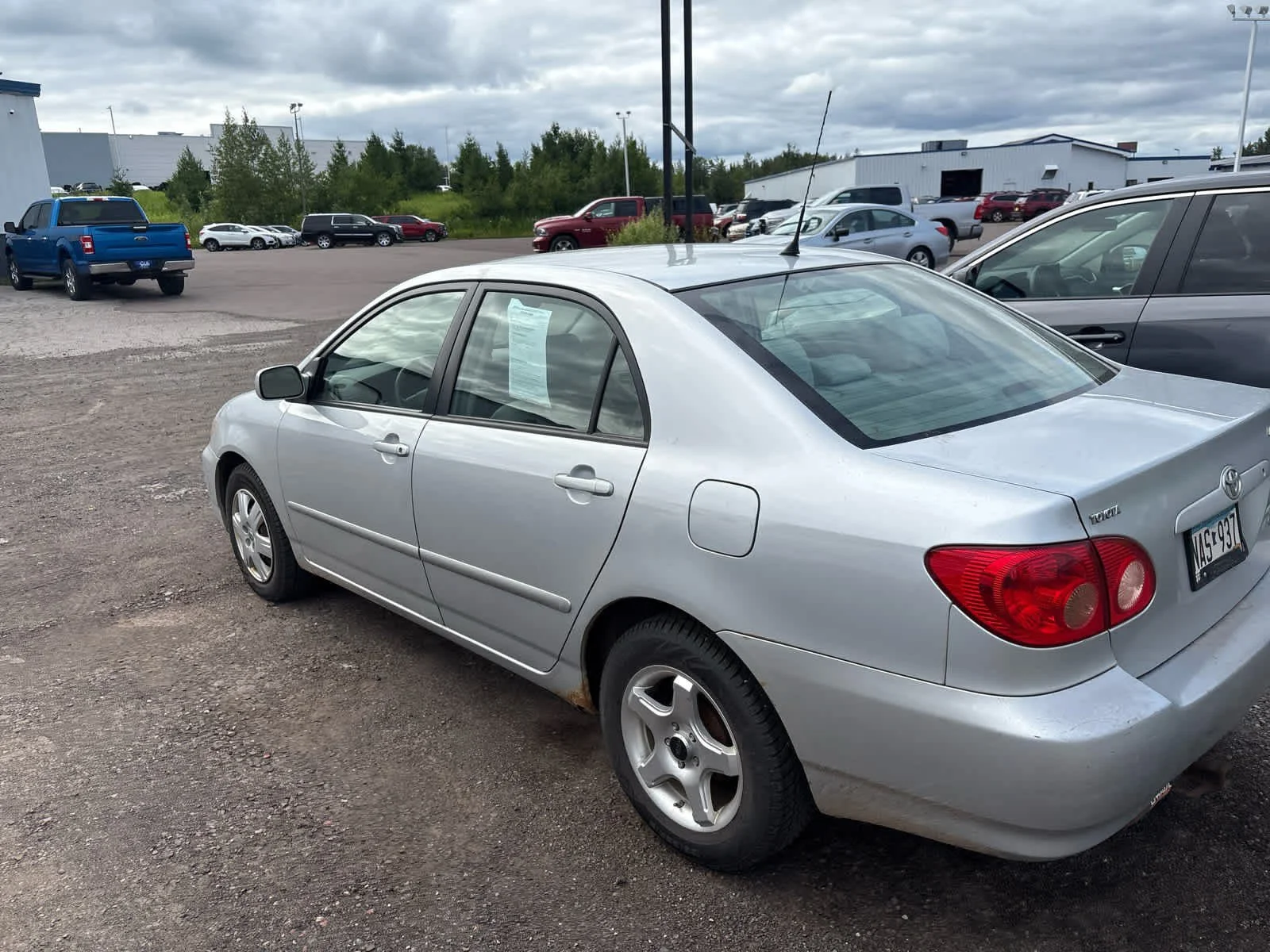 Used 2008 Silver Streak Mica Toyota LE image 16