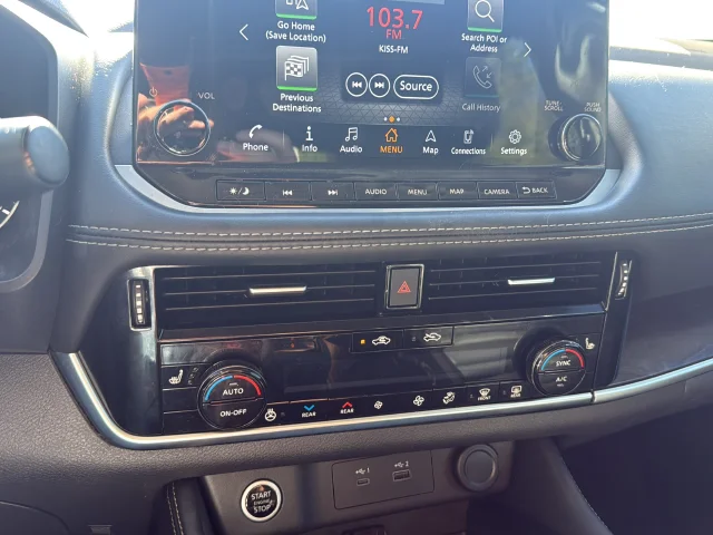 Used 2021 Gray Nissan SL image 20