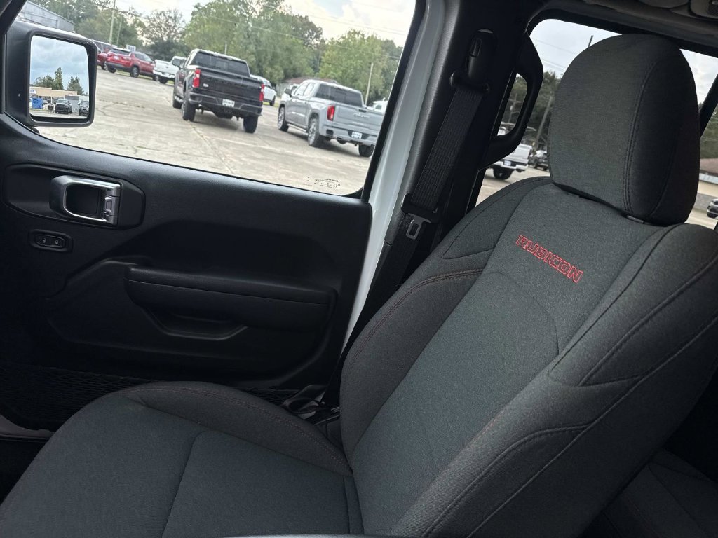 Used 2025 White Jeep Rubicon image 26