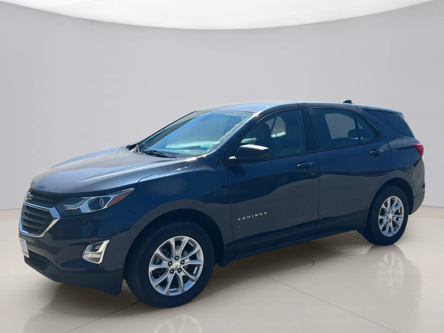 Used 2018 Blue Chevrolet LS image 9