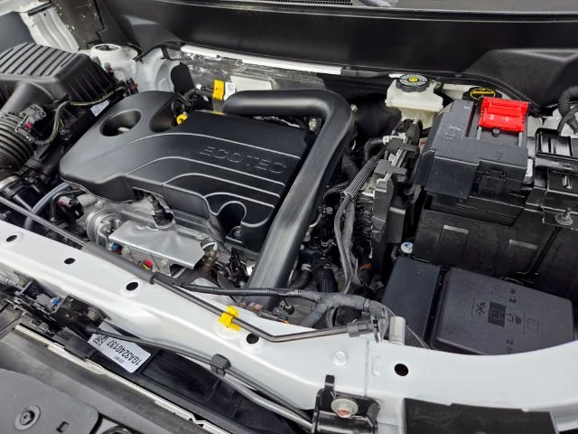 Used 2026 White GMC Elevation image 24