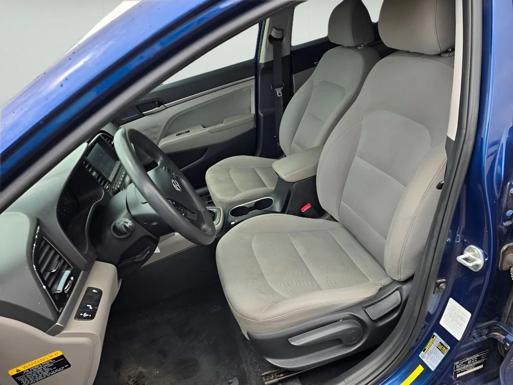 Used 2018 Lakeside Blue Hyundai SEL image 26