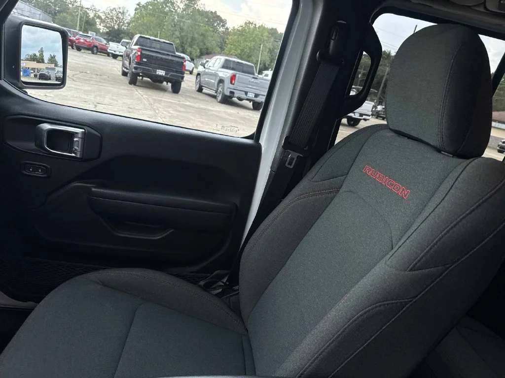 Used 2025 White Jeep Rubicon image 26