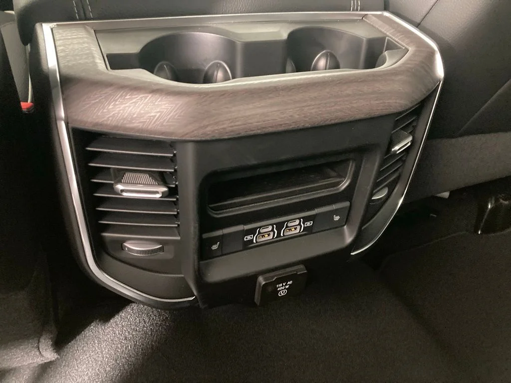 2026 RAM 2500 Laramie - Photo 17