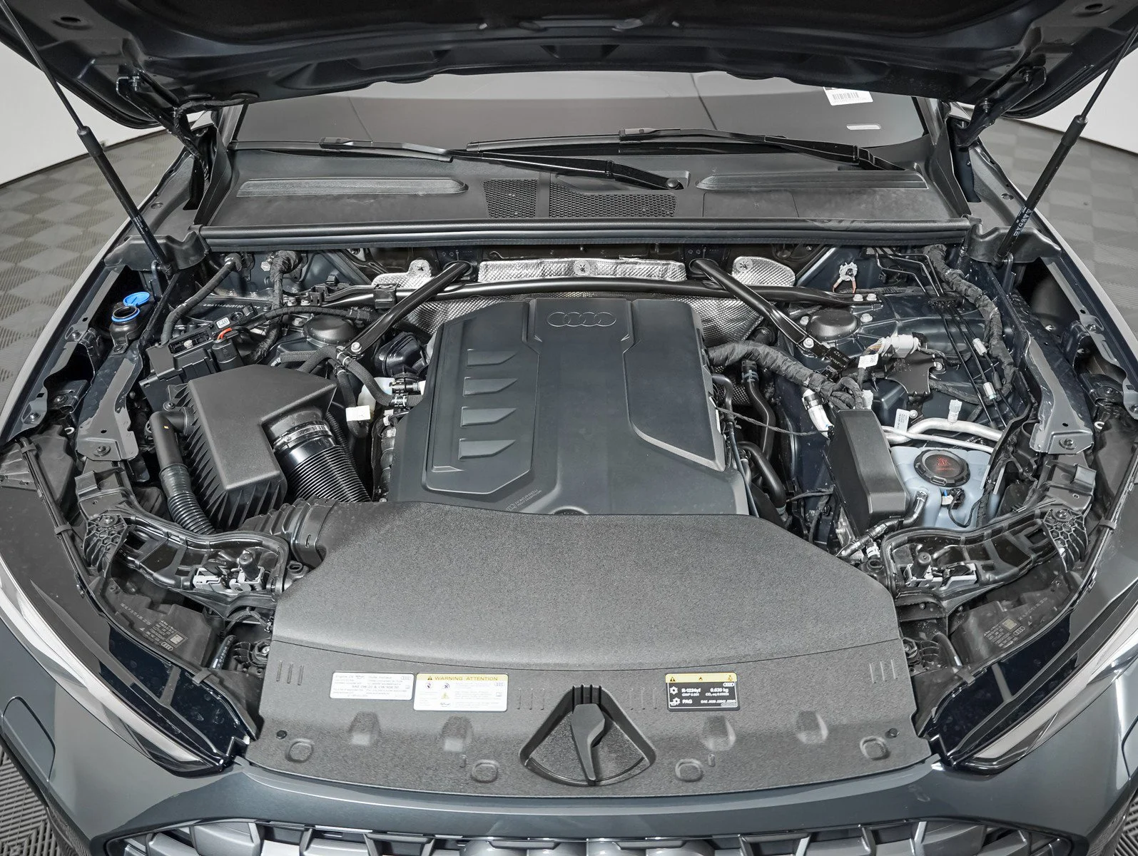 New 2026 Tambora Gray Metallic Audi Premium image 4
