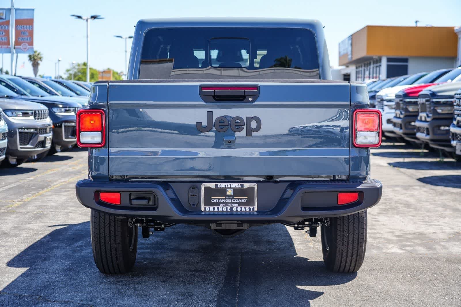 New 2026 Anvil Clear-Coat Exterior Paint Jeep Sport S image 7