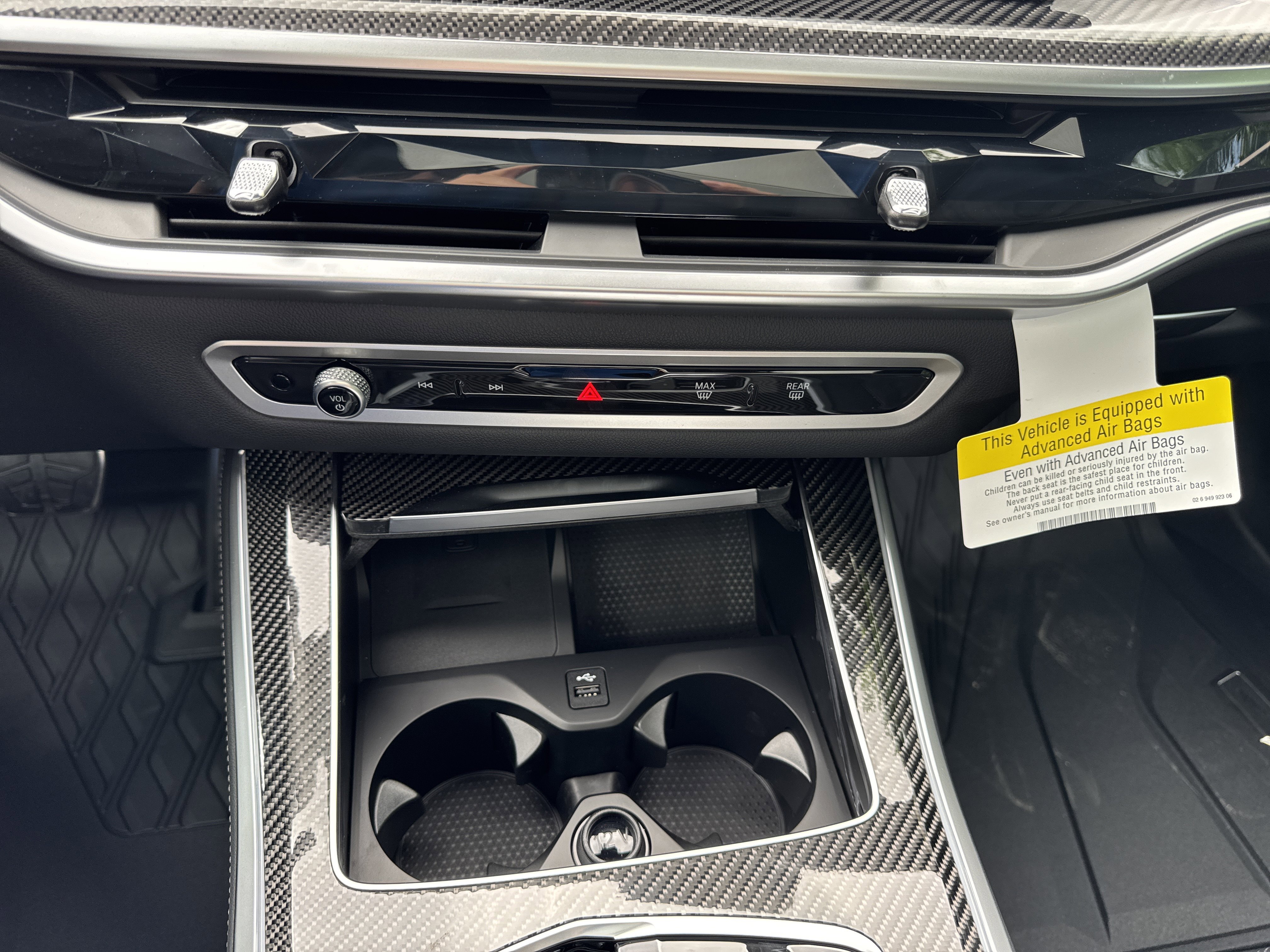 New 2026 BROOKLYN GREY BMW M60i image 16