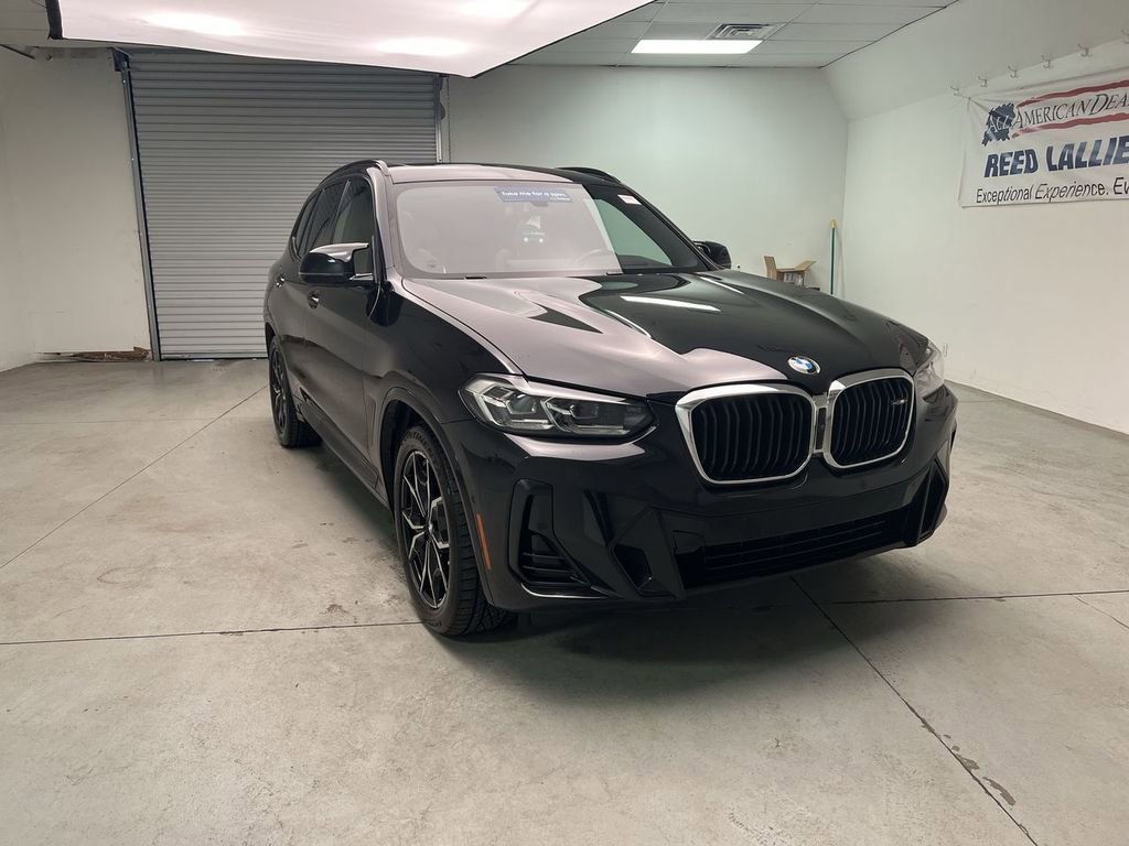 2022 BMW X3 M40i's photo