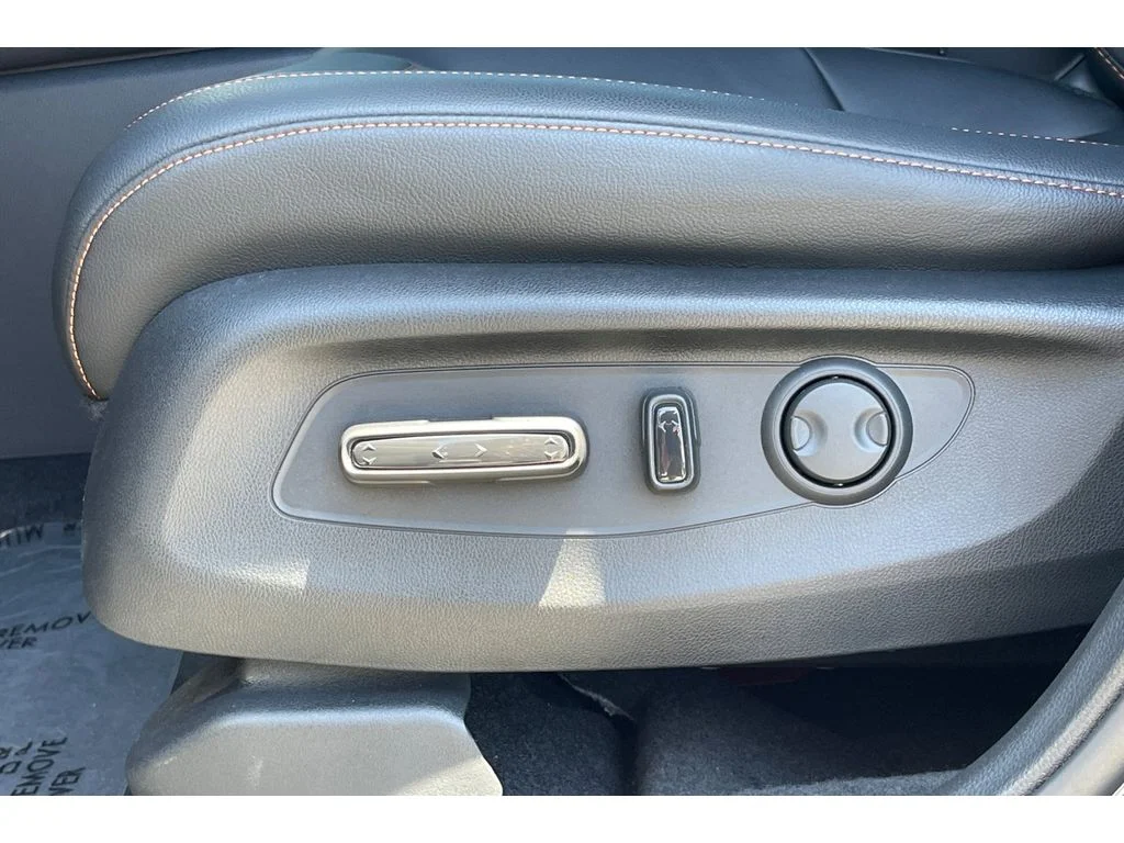 Certified Used 2025 Canyon River Blue Metallic Honda Sport-L image 13