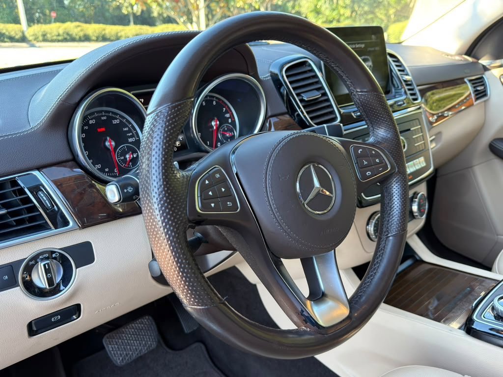 Used 2019 White Mercedes-Benz GLS 450 image 15