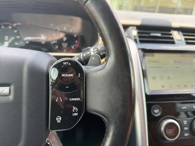 Used 2020 Black Land Rover HSE Luxury image 9