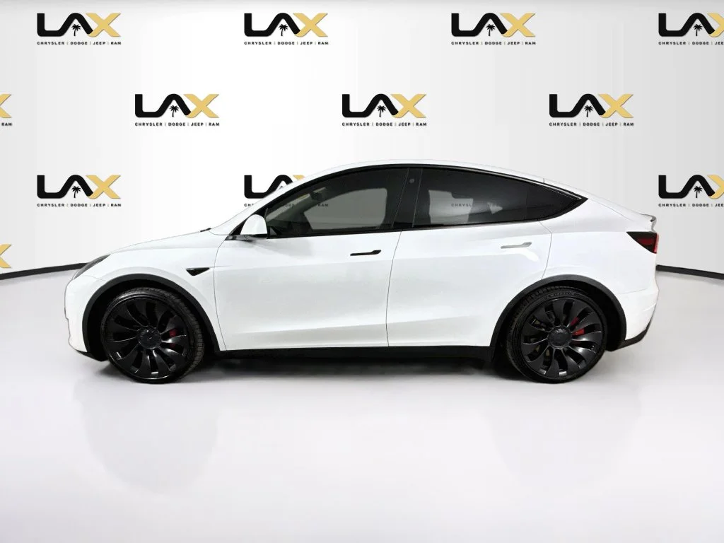 Used 2023 White Tesla Performance image 4