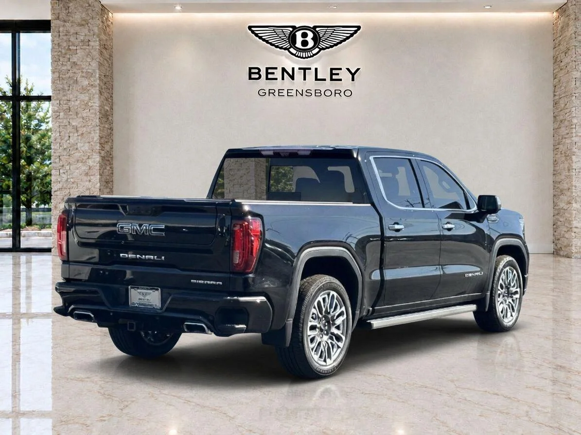 Used 2023 Onyx Black GMC Denali Ultimate image 5