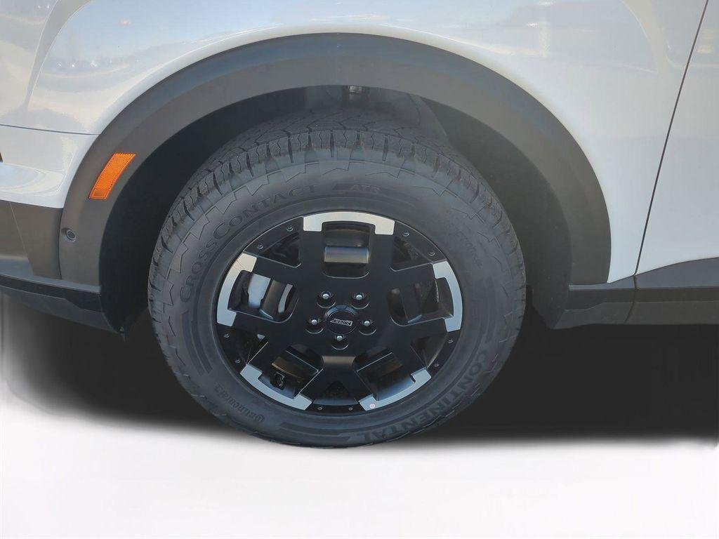 New 2026 White Hyundai XRT Pro image 11