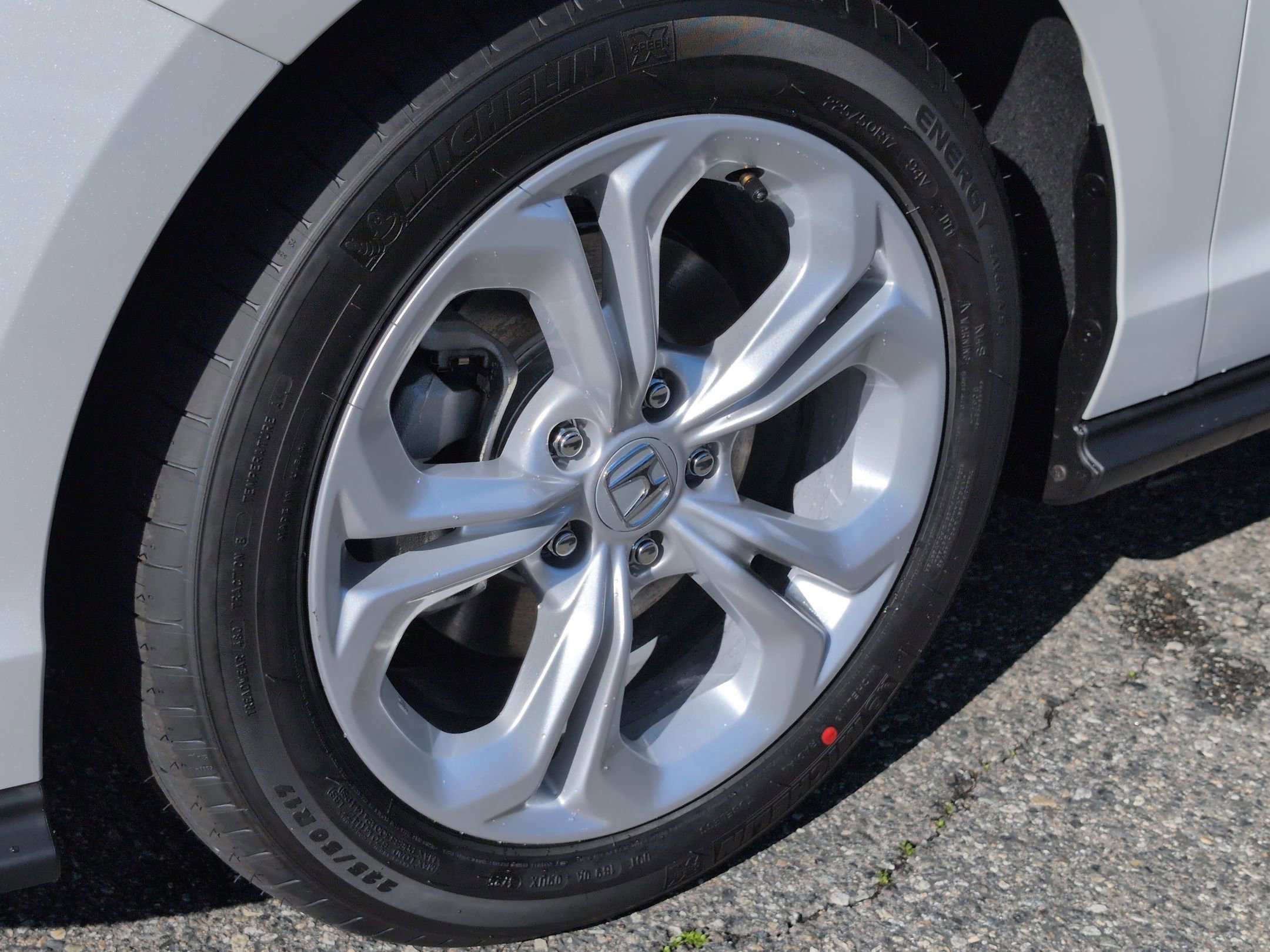 2025 Honda Accord LX - Photo 12