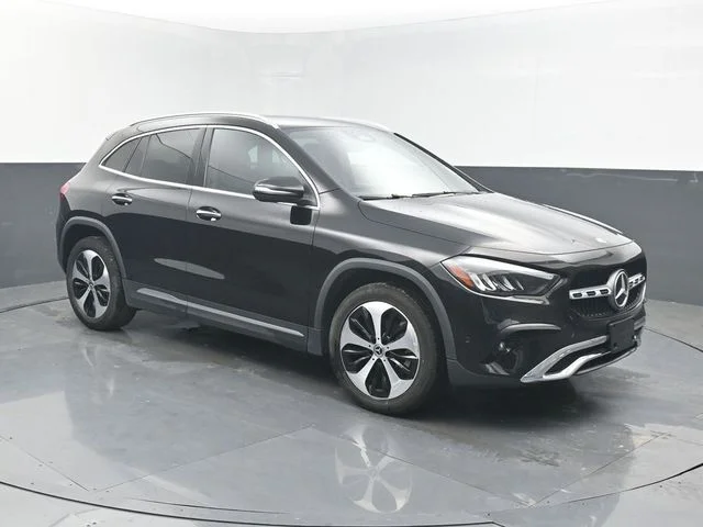 Used 2025 Black Mercedes-Benz GLA 250 image 8