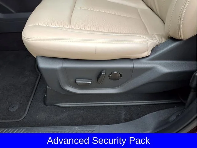 Used 2023 Red Ford XLT image 22