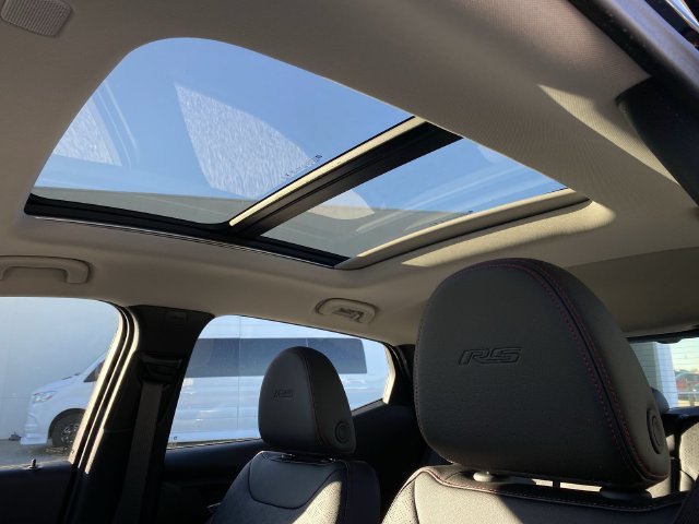 2027 Chevrolet Bolt RS - Photo 18
