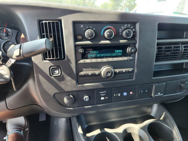 2025 Chevrolet Express Cargo Work Van - Photo 17