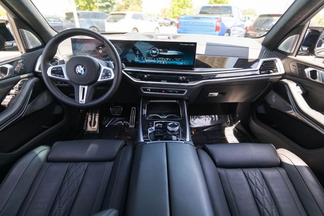 2026 BMW X7 M60i - Photo 13