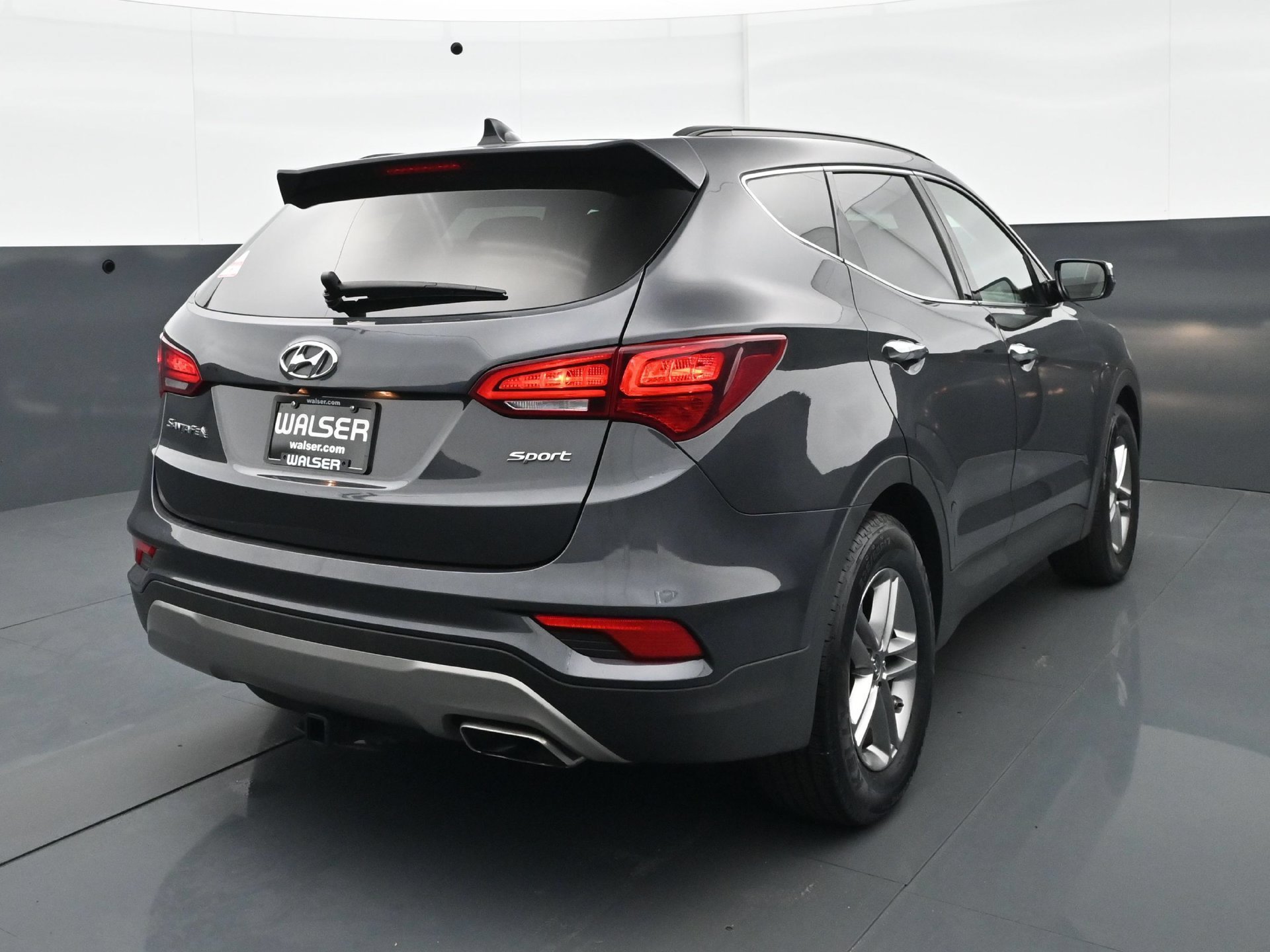 Certified Used 2018 Platinum Graphite Hyundai 2.4L Auto image 4