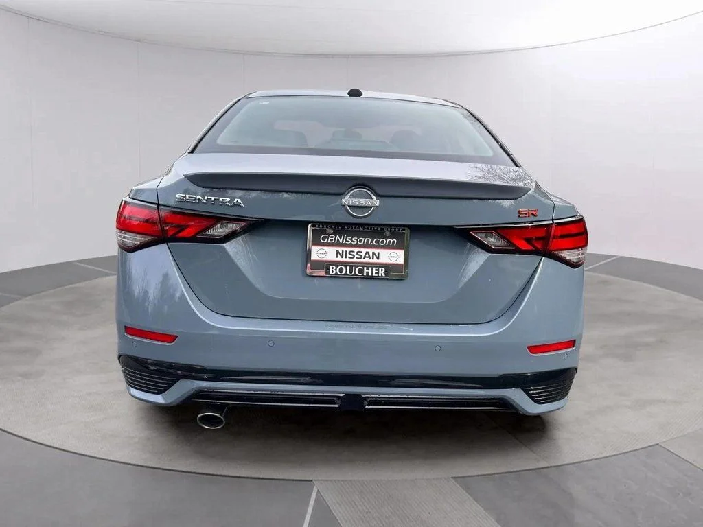 New 2025 Two-tone Atlantic Gray Metallic / Super Black Nissan SR image 4