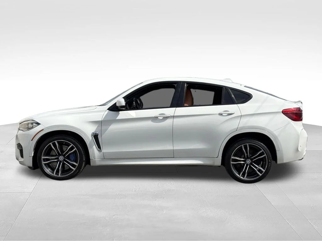 Used 2016 White BMW Base image 5
