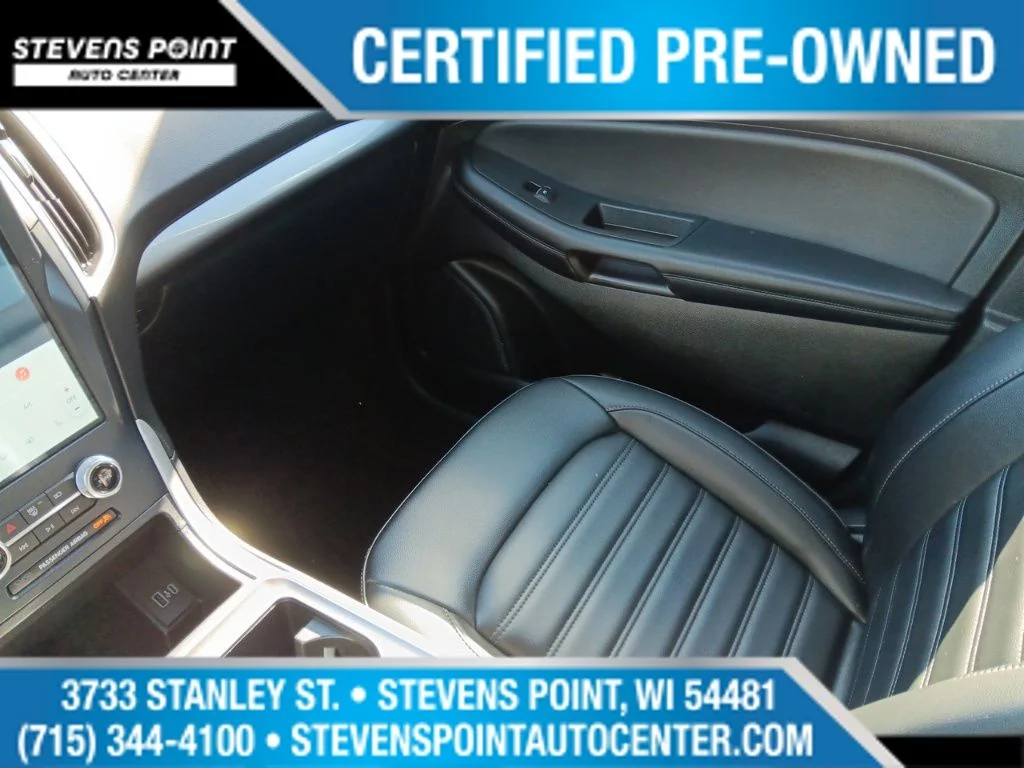 Used 2023 Rapid Red Metallic Tinted Clearcoat Ford SEL image 24