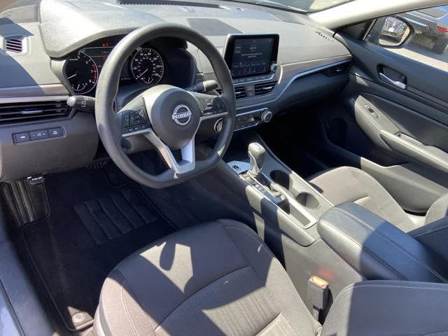 2025 Nissan Altima SV - Photo 23