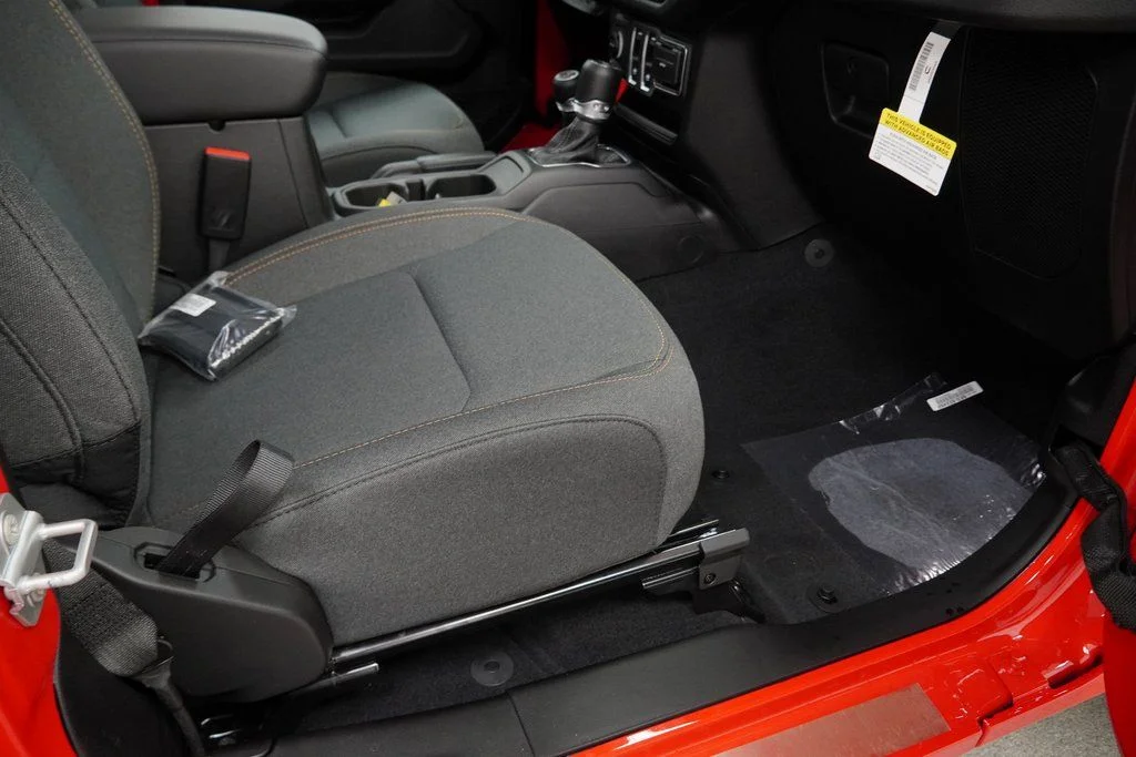 2026 Jeep Wrangler 2-Door Sport - Photo 31