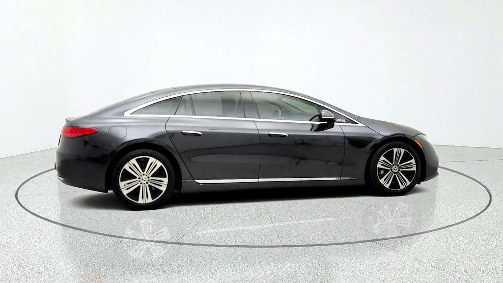 Used 2022 Graphite Grey Metallic Mercedes-Benz EQS 450+ Sedan image 4