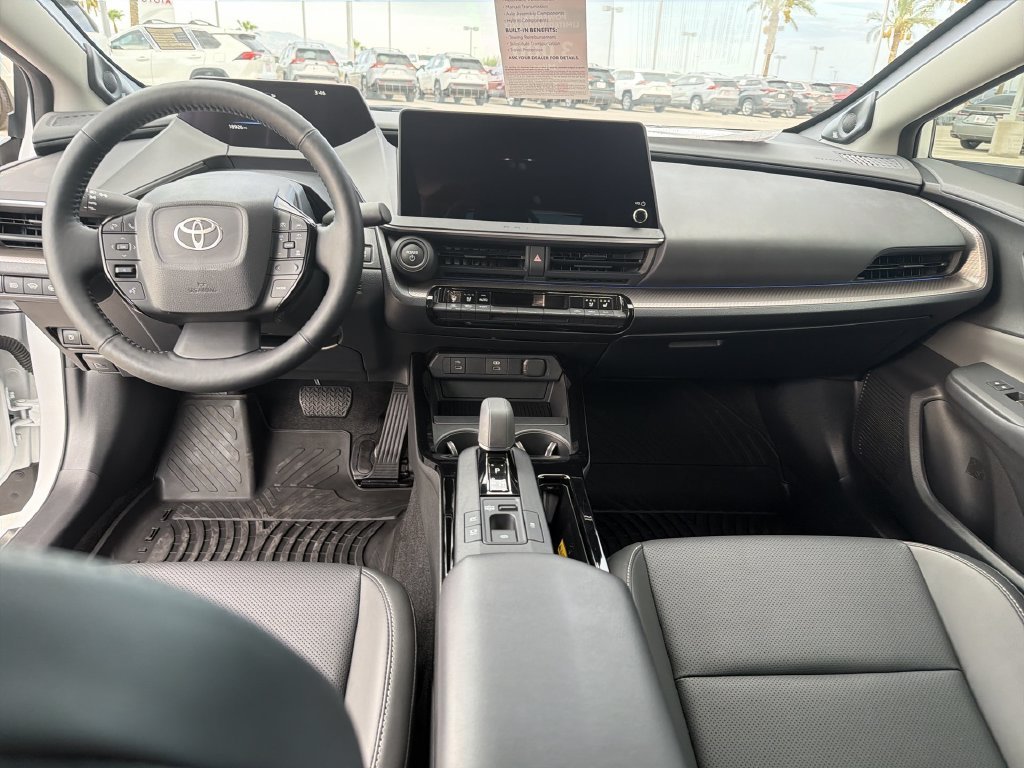 2025 Toyota Prius Limited - Photo 14