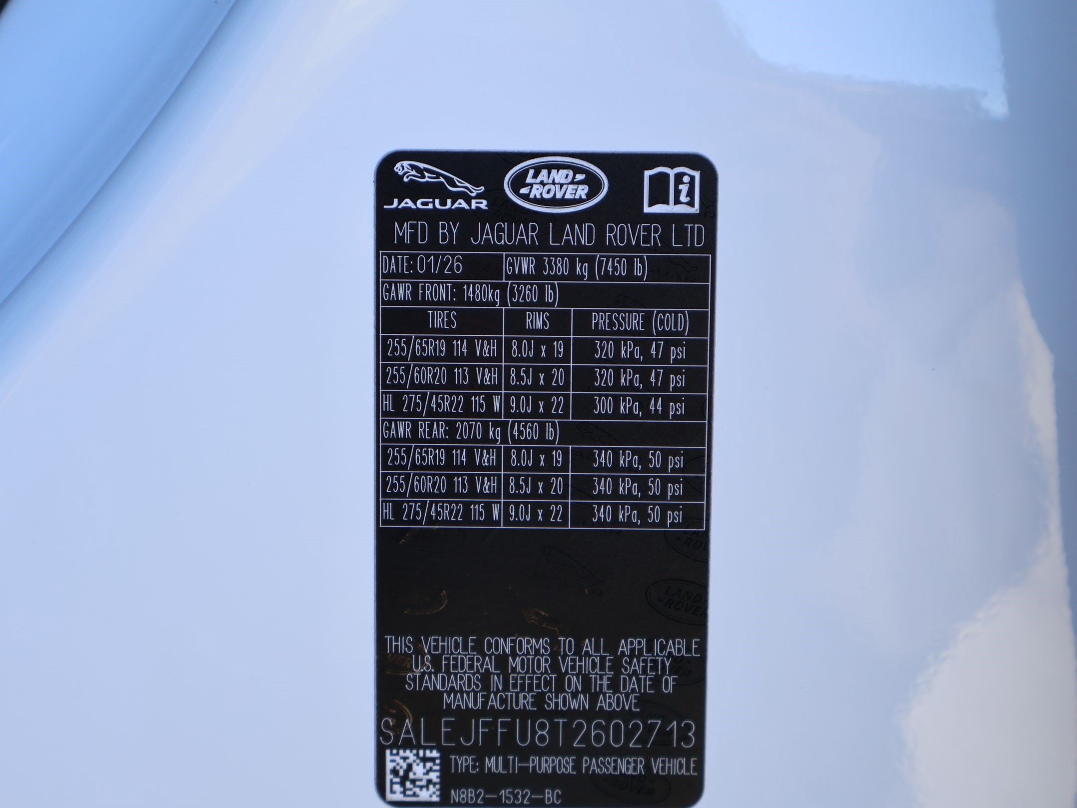 Used 2026 White Land Rover 130 P300 S image 32