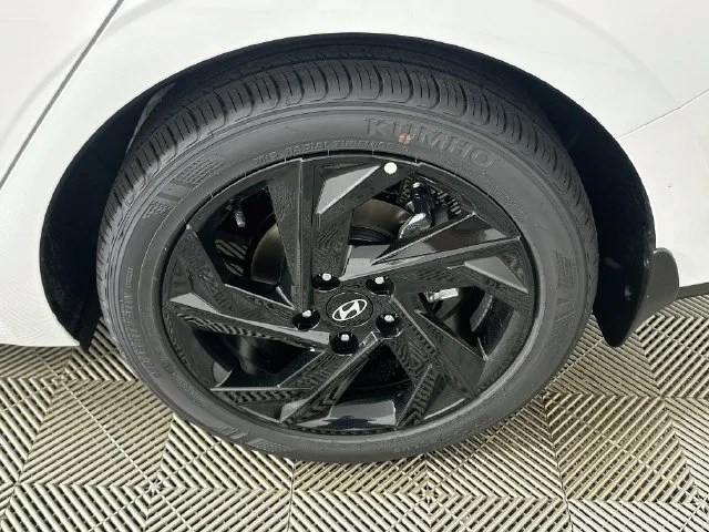New 2026 White Hyundai SEL Sport image 20