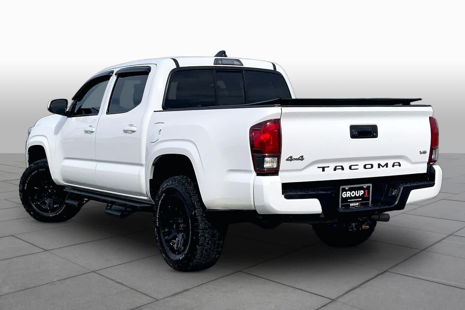 Used 2021 Super White Toyota SR image 12