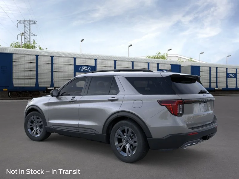 New 2026 Carbonized Gray Metallic Ford Active image 4