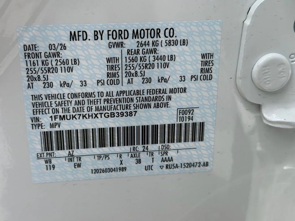 New 2026 Star White Metallic Tri-Coat Ford ST-Line image 13