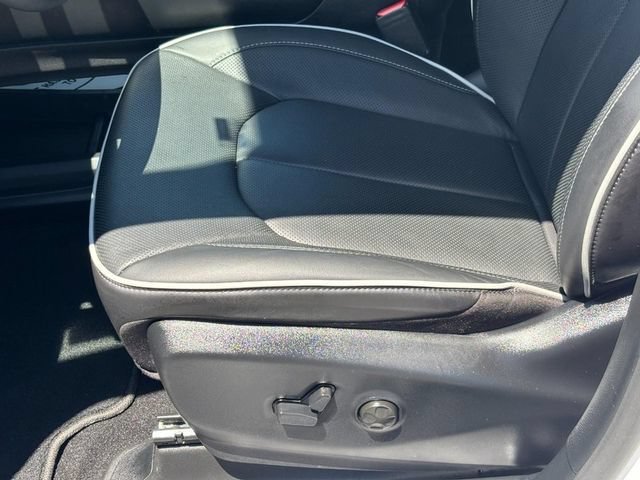 2026 Chrysler Pacifica Limited - Photo 17